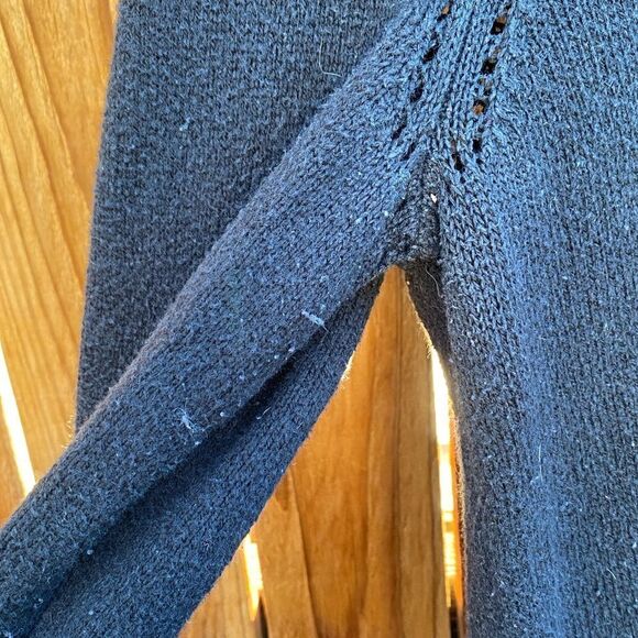 SALE Old Navy Knit Crew Neck Sweater Black Size Medium - Picture 6 of 6